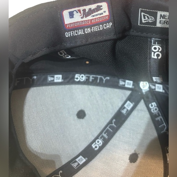 New Era Boston Red Sox Authentic Collection Armed Forces Day Fitted Hat 7 1/8 - Picture 8 of 9